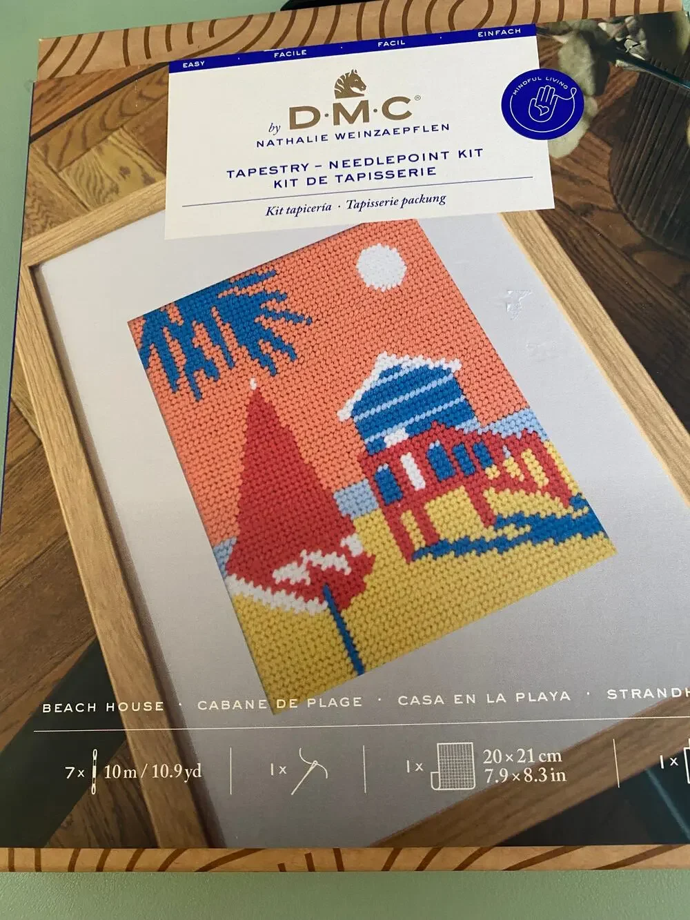 DMC -Nathalie Weinzaepflen Needlepoint kit New in box Beachhouse